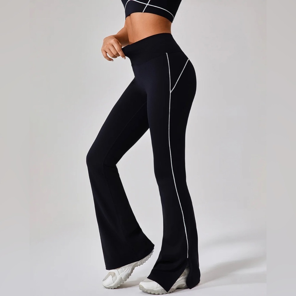 Amelia Activewear Ruby Flare Leggings Black and White